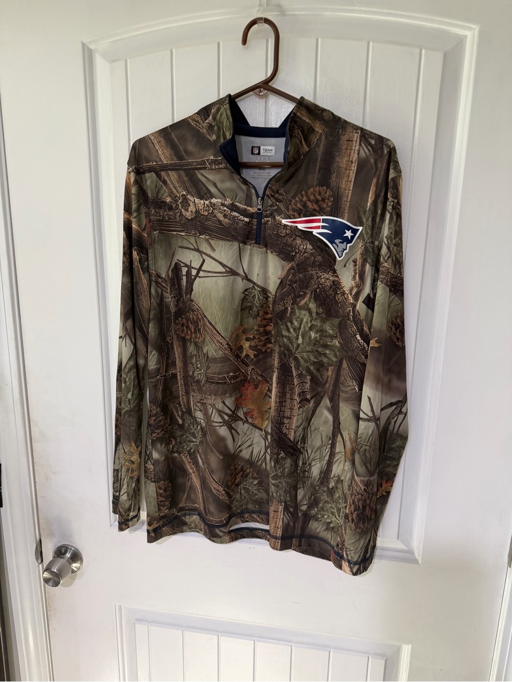 NFL Camo Quarter-Zip Pullover Jacket with Patriots Logo